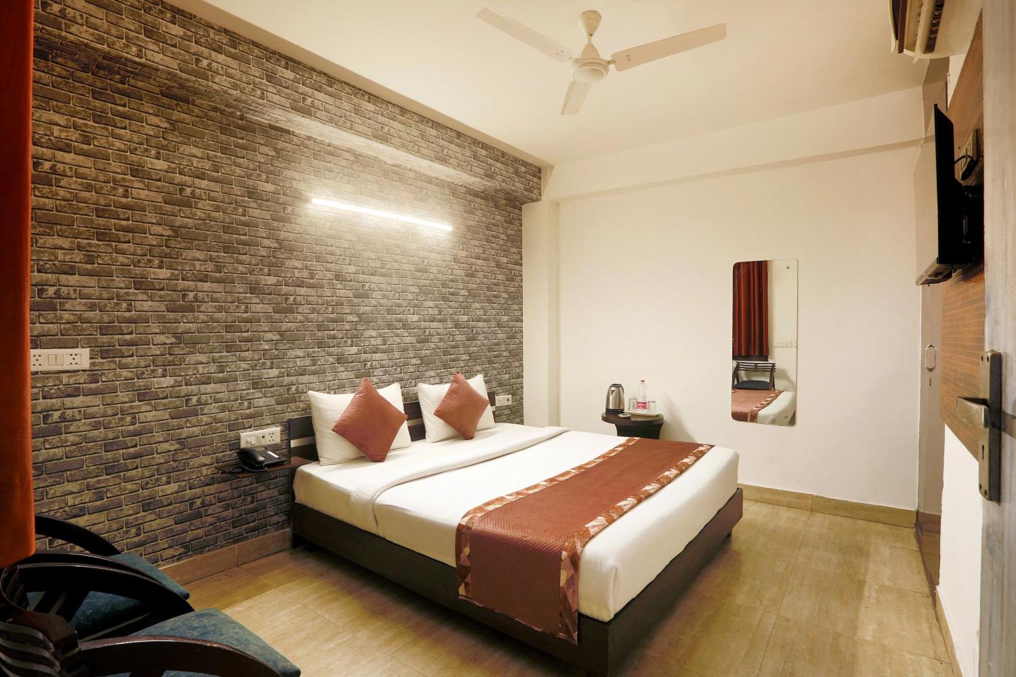 Airport Hotel Mayank Residency Nova Deli Exterior foto