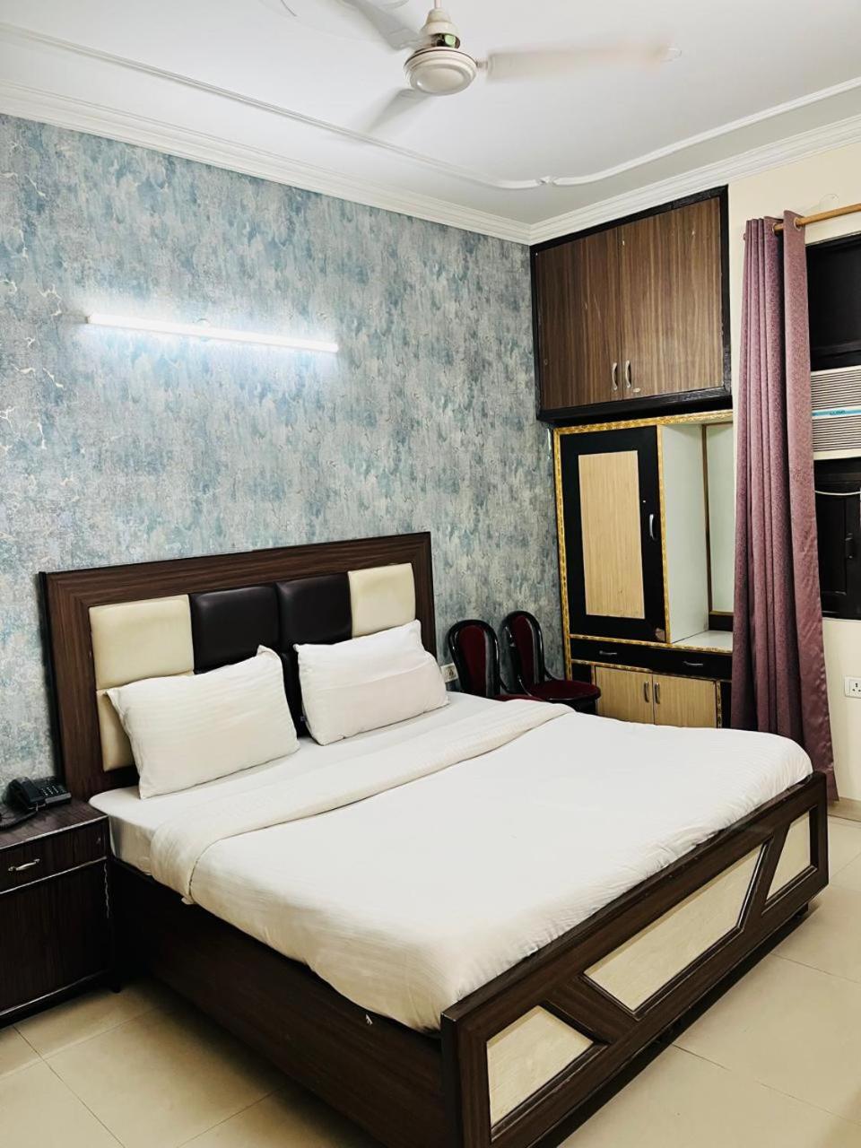 Airport Hotel Mayank Residency Nova Deli Exterior foto