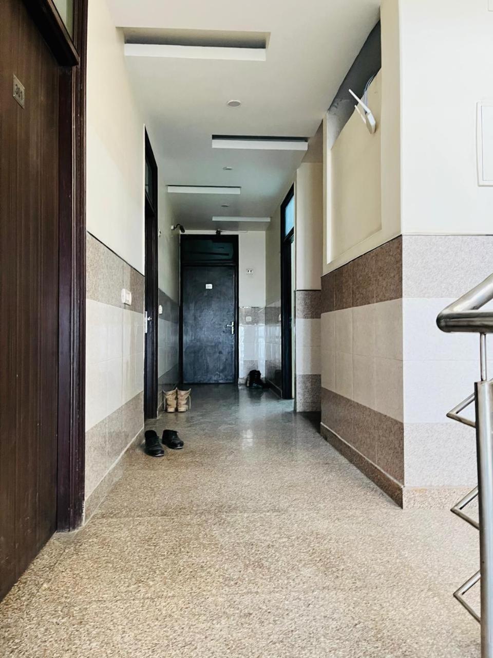 Airport Hotel Mayank Residency Nova Deli Exterior foto
